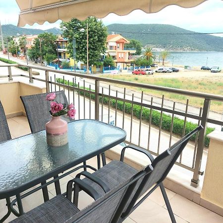 Myrsini'S Sea View Apartment Néa Péramos Exteriér fotografie