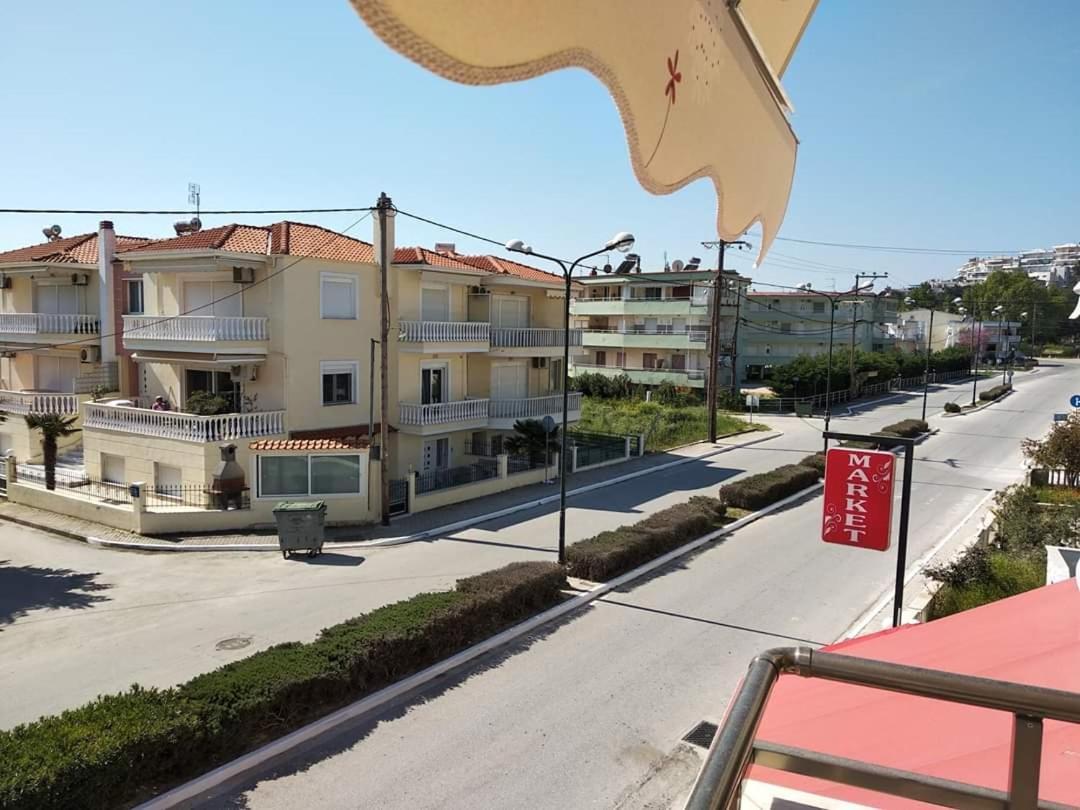 Myrsini'S Sea View Apartment Néa Péramos Exteriér fotografie