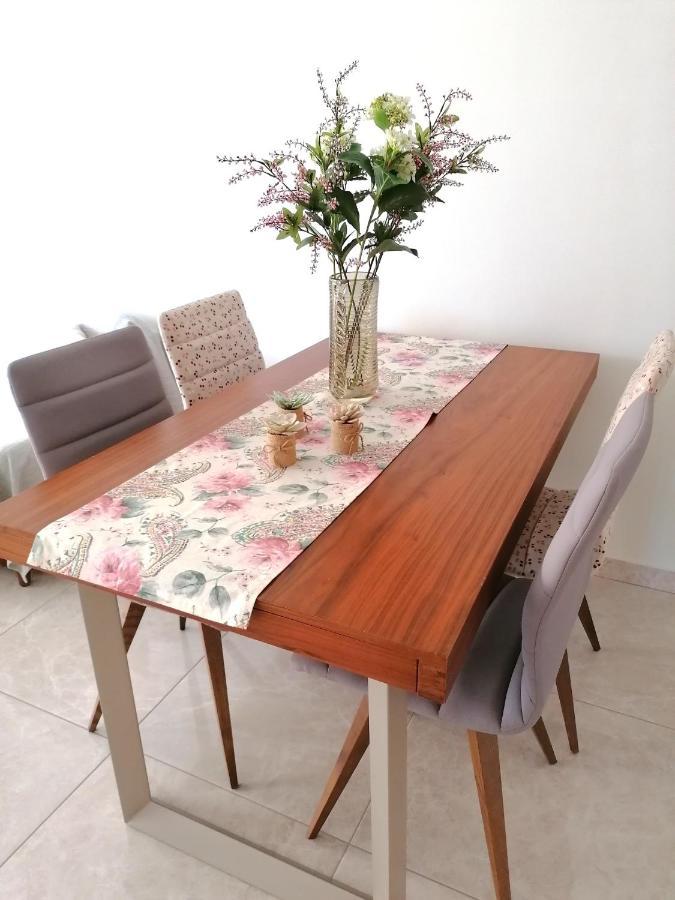 Myrsini'S Sea View Apartment Néa Péramos Exteriér fotografie