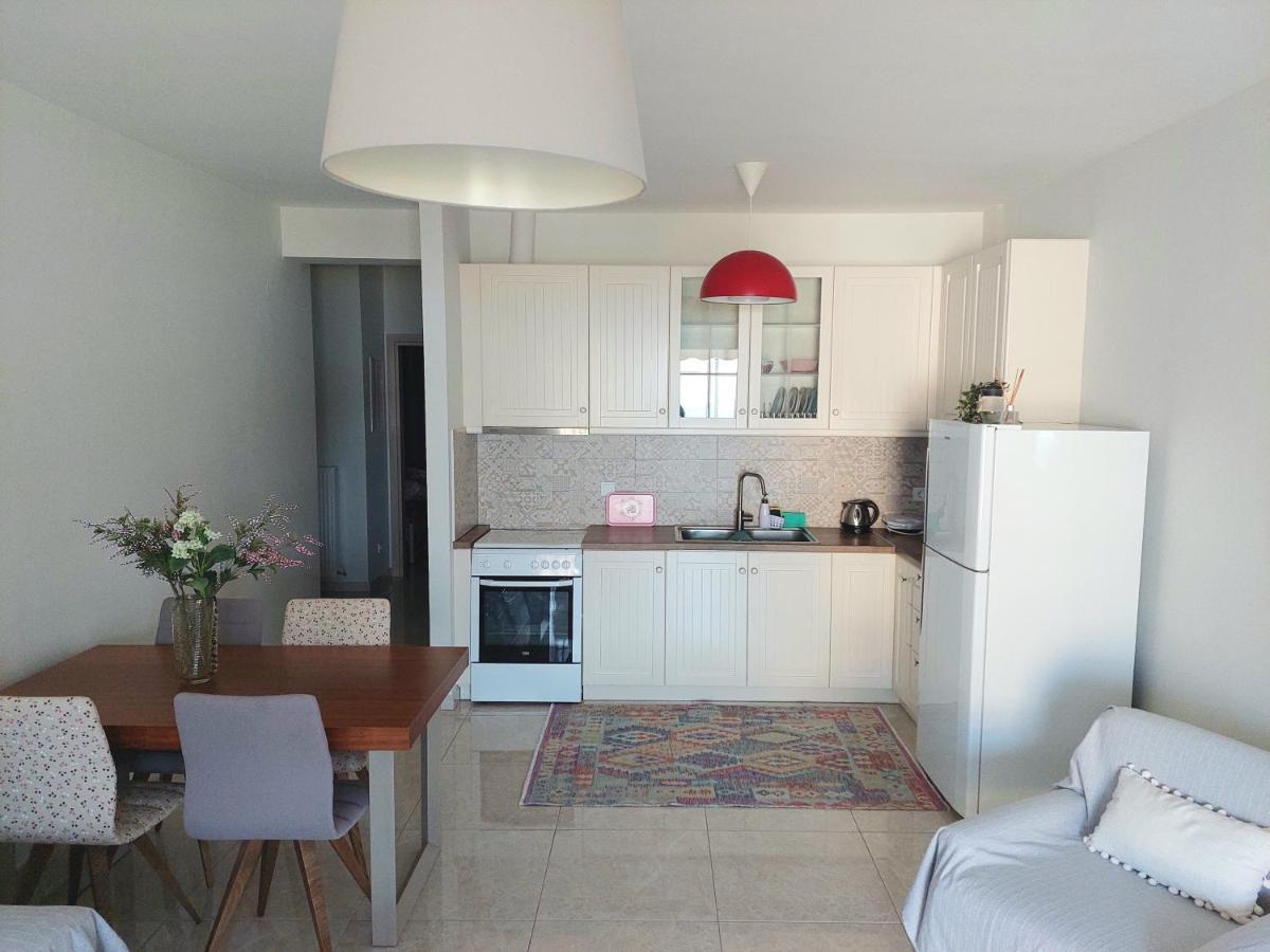 Myrsini'S Sea View Apartment Néa Péramos Exteriér fotografie