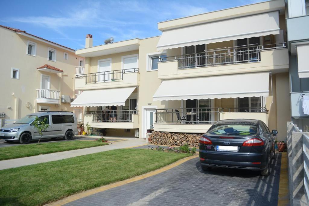 Myrsini'S Sea View Apartment Néa Péramos Exteriér fotografie