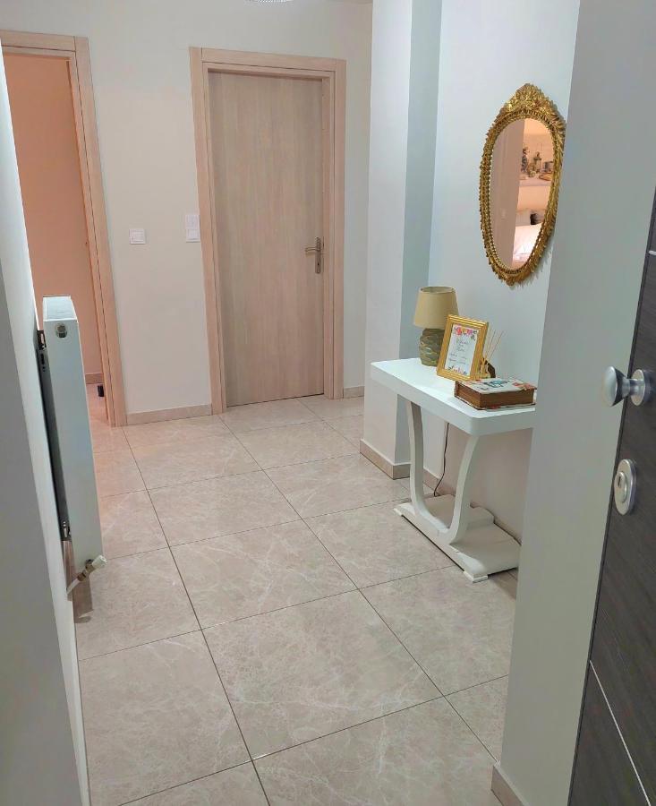 Myrsini'S Sea View Apartment Néa Péramos Exteriér fotografie